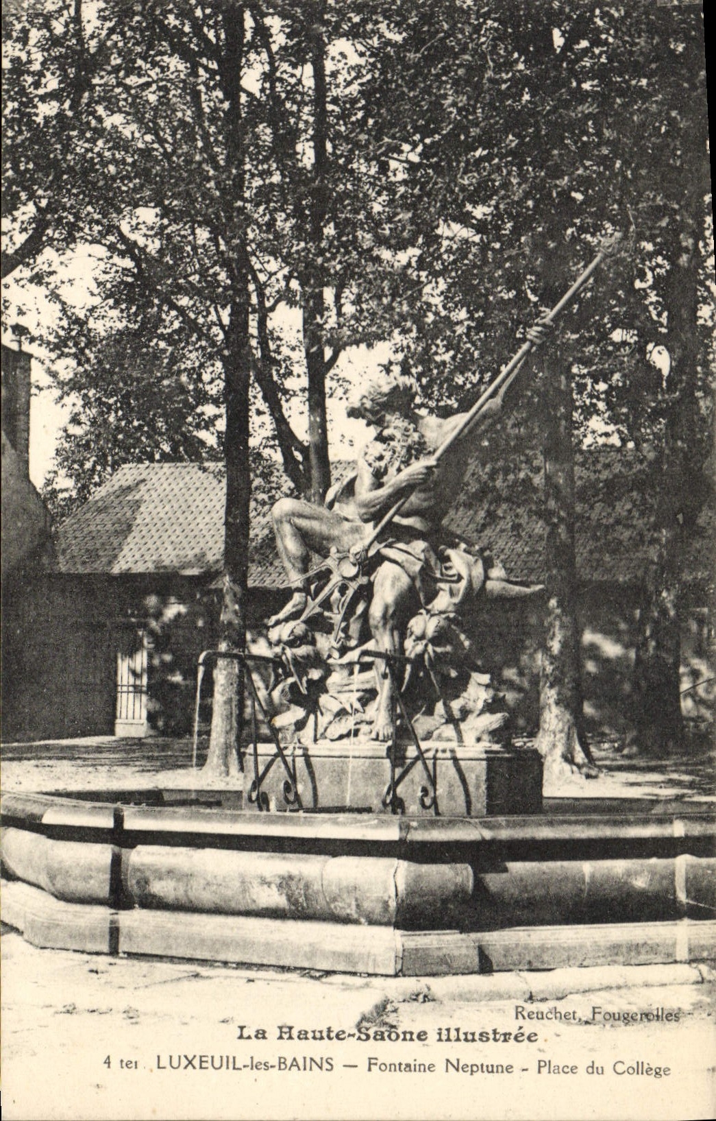 CPA Luxeuil les Bains Fontaine Neptune Place du College