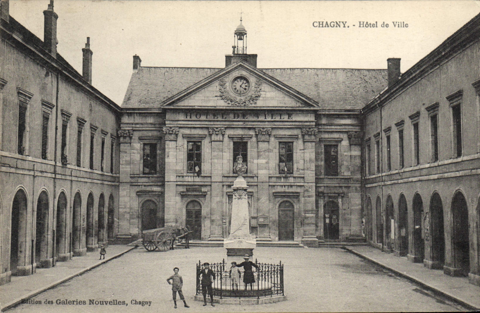 CPA Chagny Hotel de Ville 
