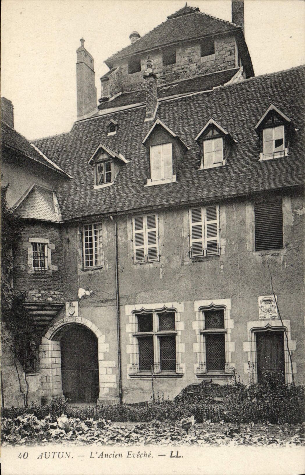 CPA Autun L'ancien Eveche 