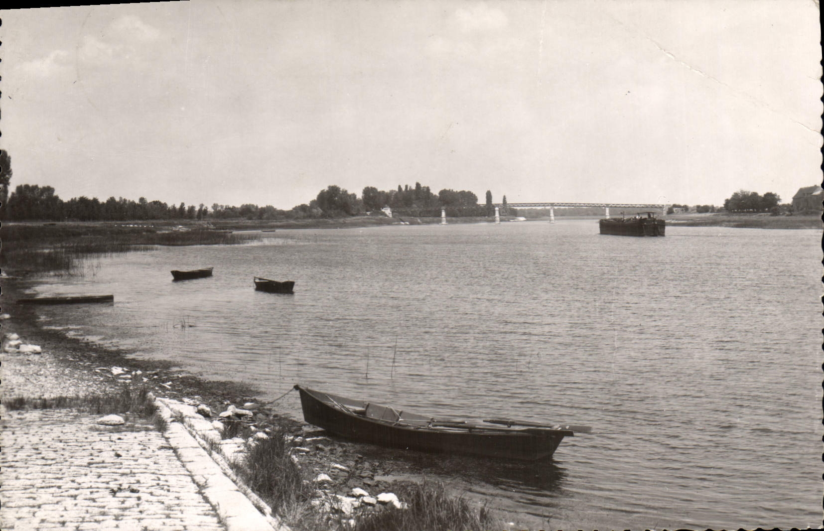 CPA Uchizy Le Port sur la Saone 