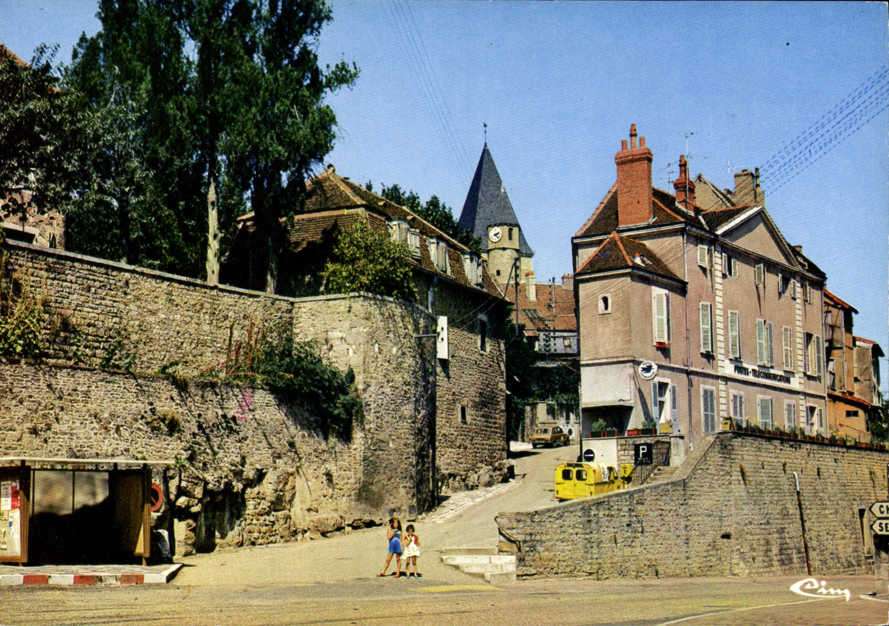 CPSM Buxy Les remparts et la poste 