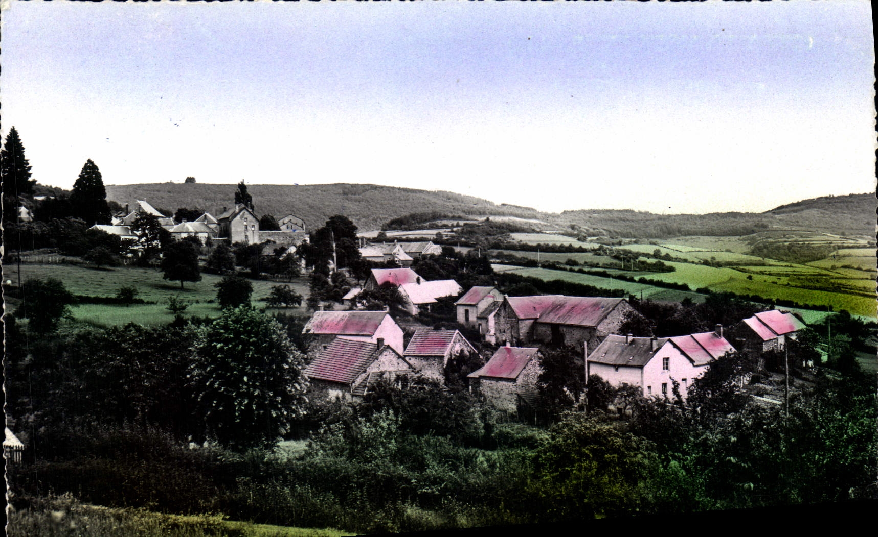 CPSM Cussy en Morvan S et L Vue Panoramique Les Monts du Morvan 
