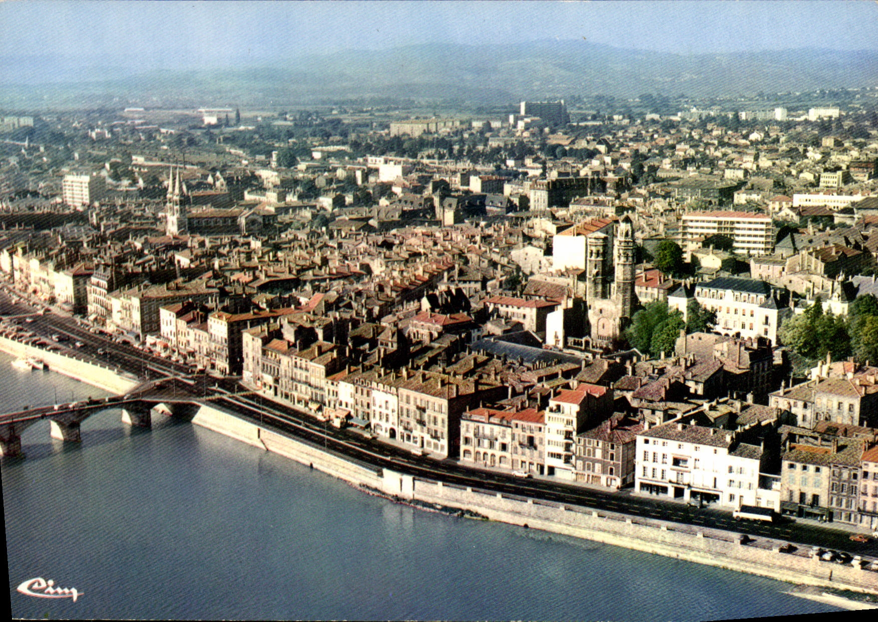 CPSM Macon S et L Vue generale aerienne 