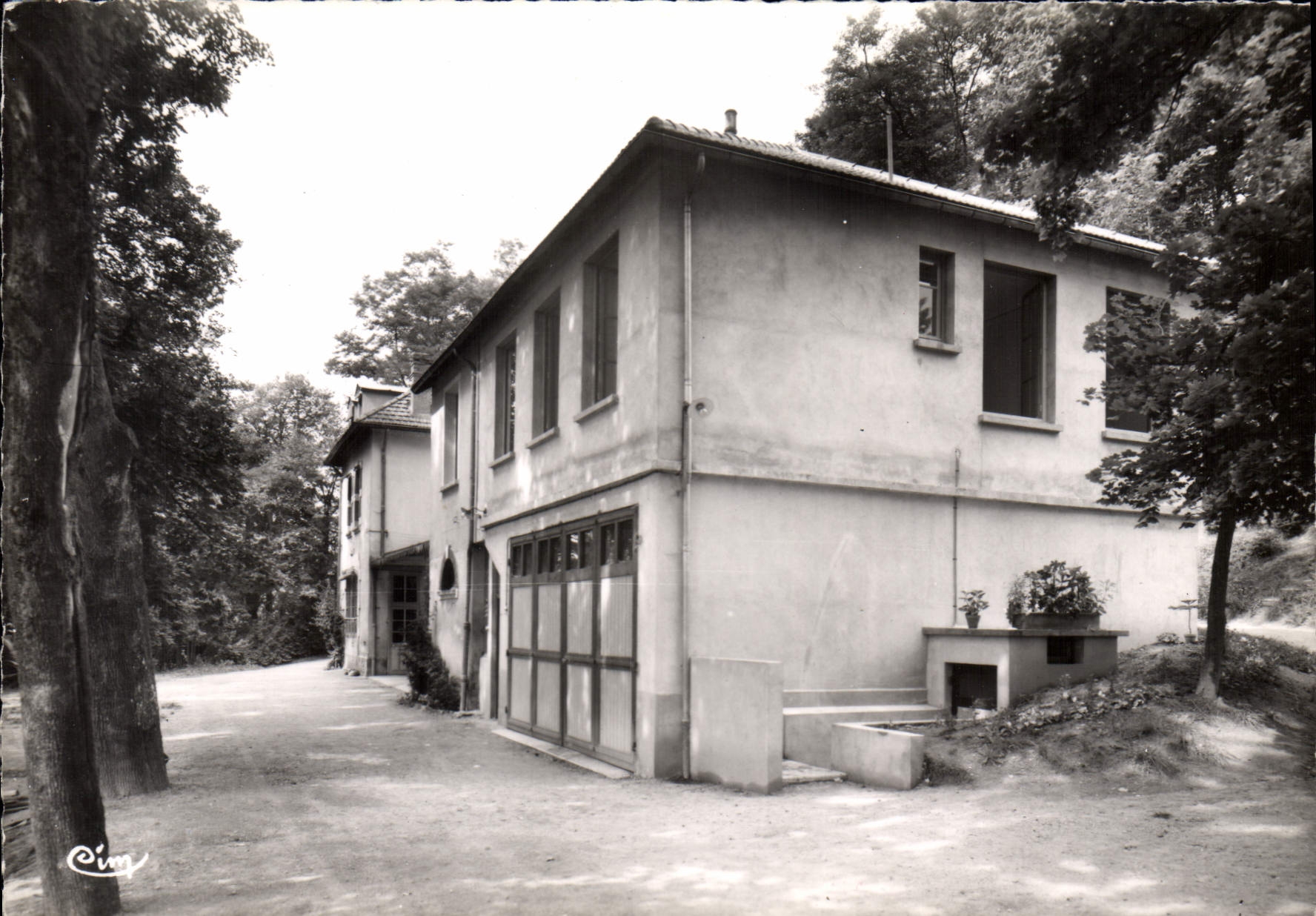 CPSM Morlet S et L Preventorium de Fretoy Croix Rouge Francaise Lazoret et isolement 
