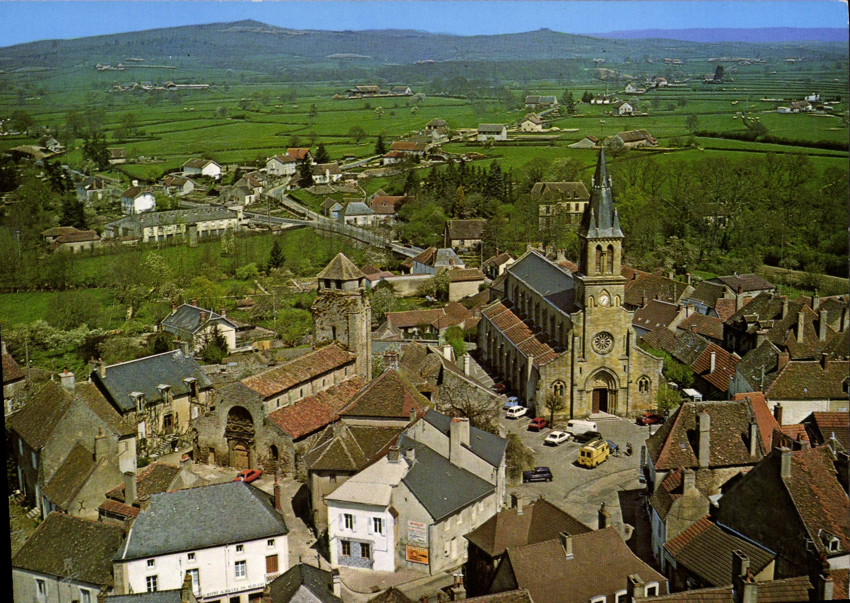 CPSM Toulon sur Arroux S et L Vue generale aerienne