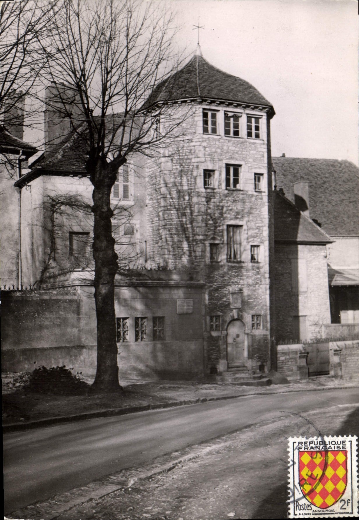 CPSM Tournus Saone et Loire tour du trésorier