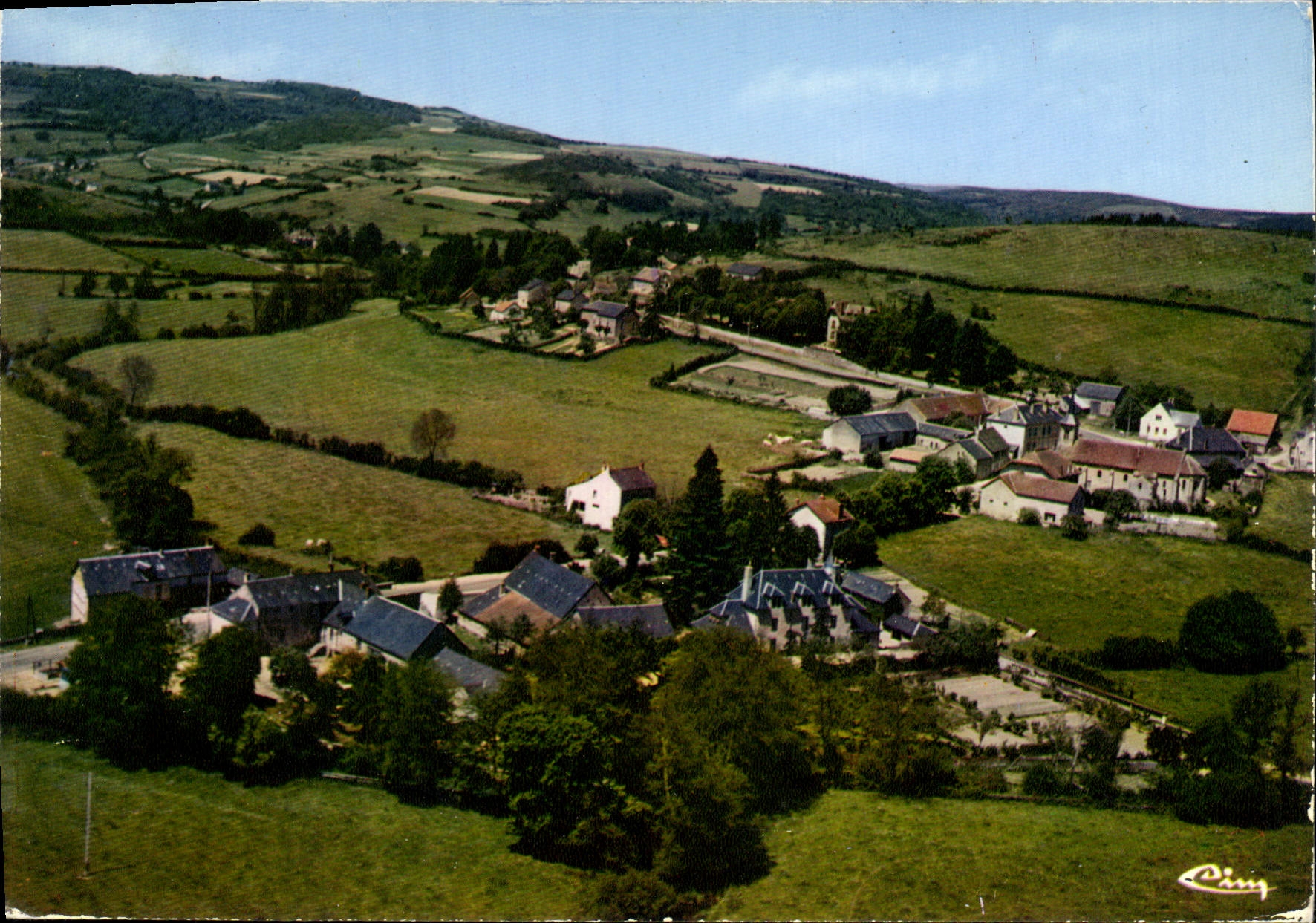 CPSM CHISSEY en MORVAN Vue generale aerienne 