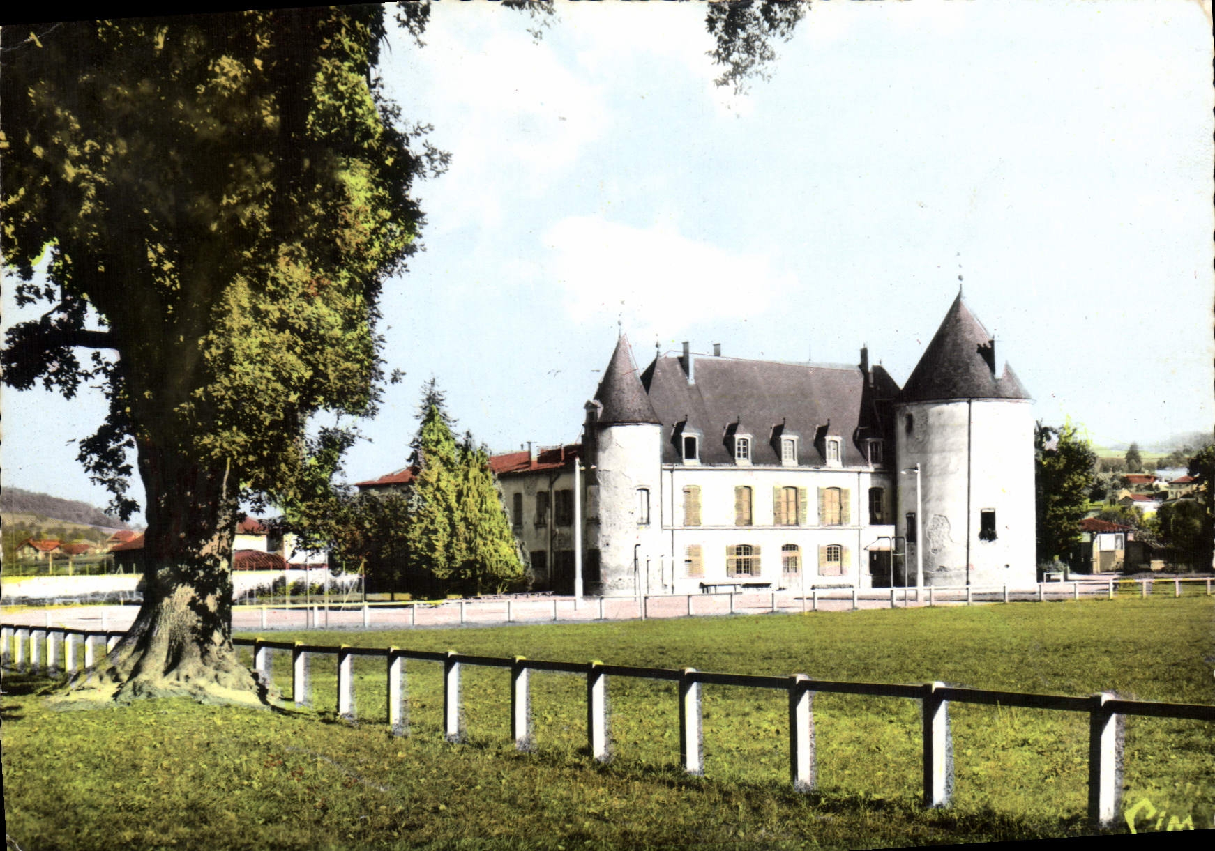CPSM CHAUFFAILLES Le Chateau et le Stade