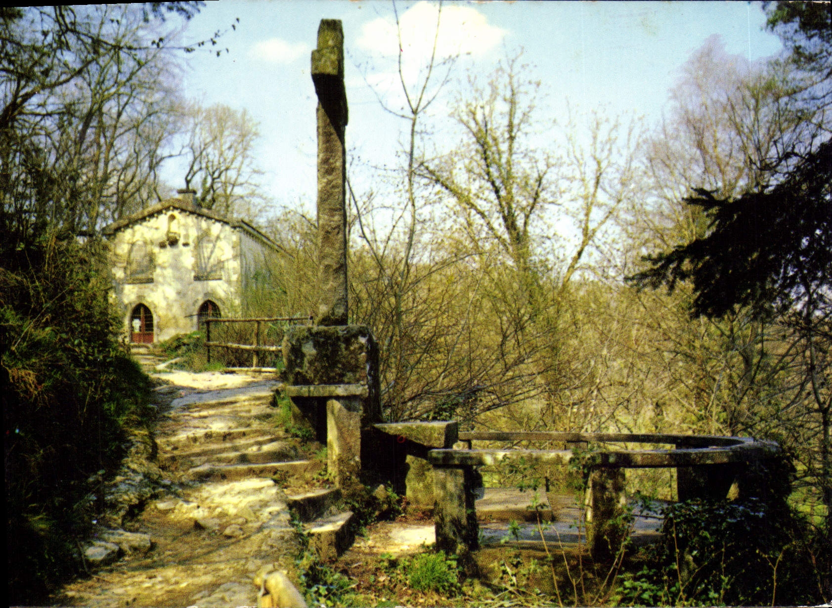 CPSM MERVENT Chapelle et Croix du Pere de Monfort