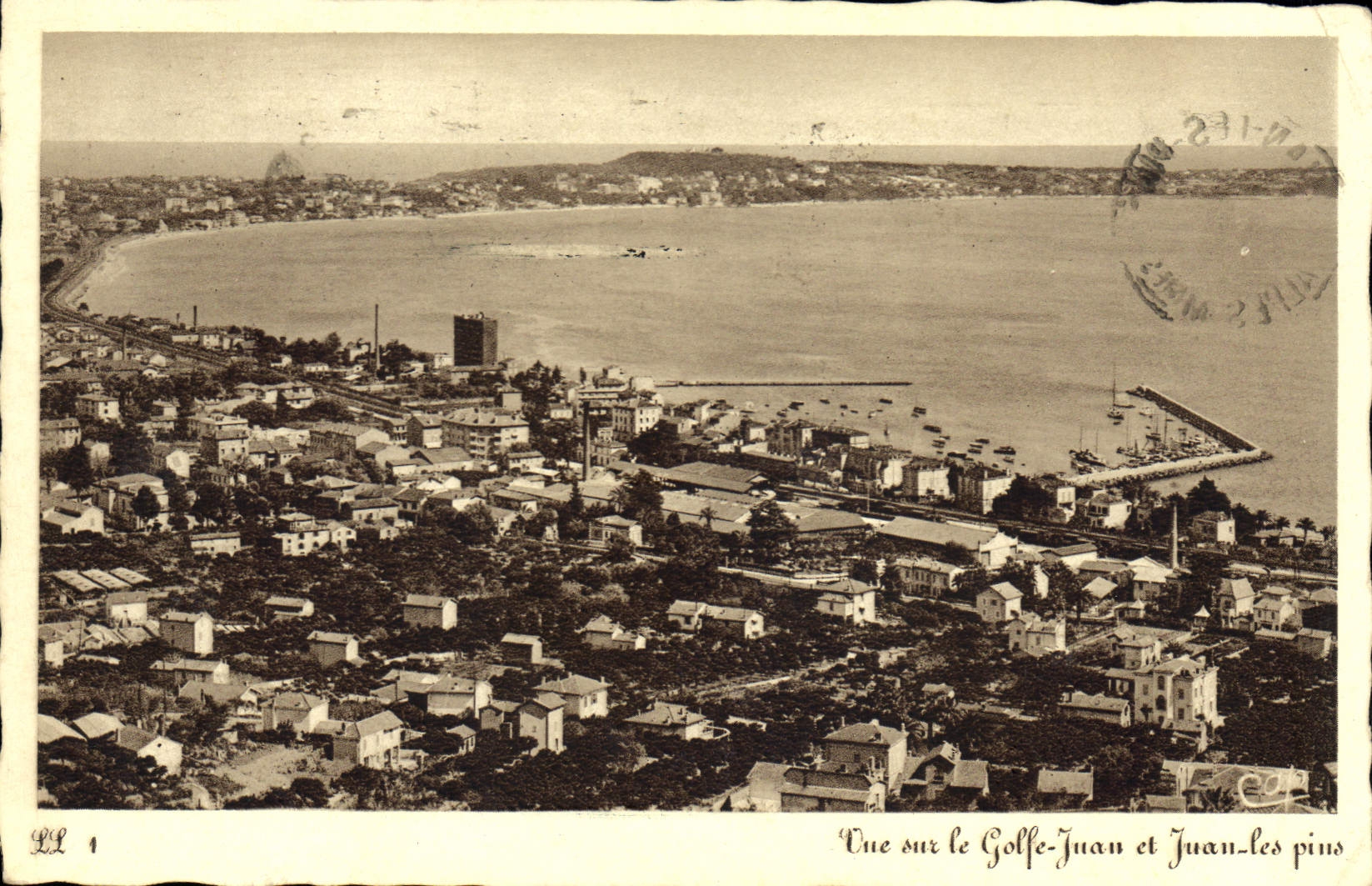 CPA Vue sur le GOLFE JUAN et JUAN les pins