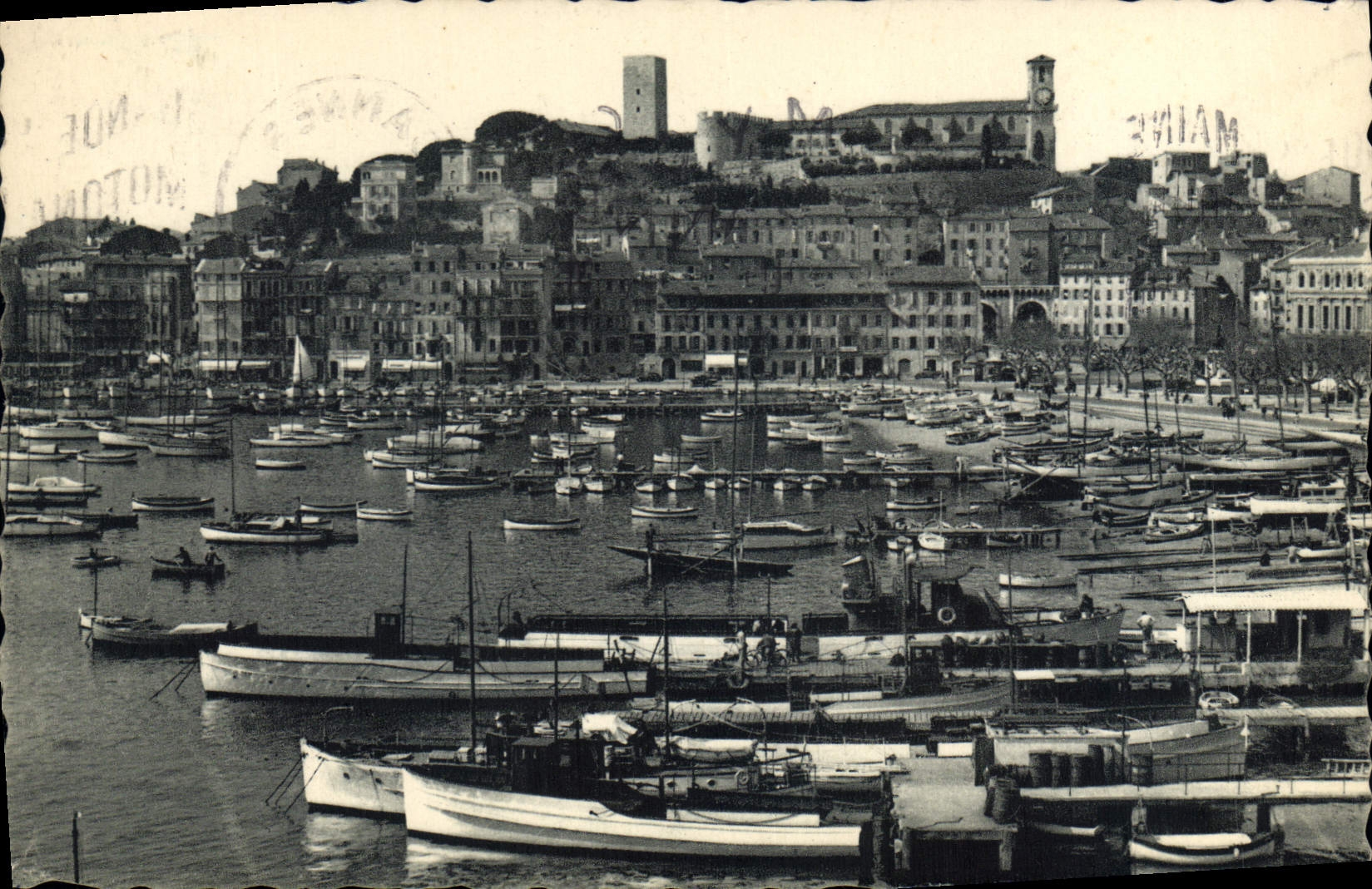CPA Cannes le port et le Mont Chevalier 