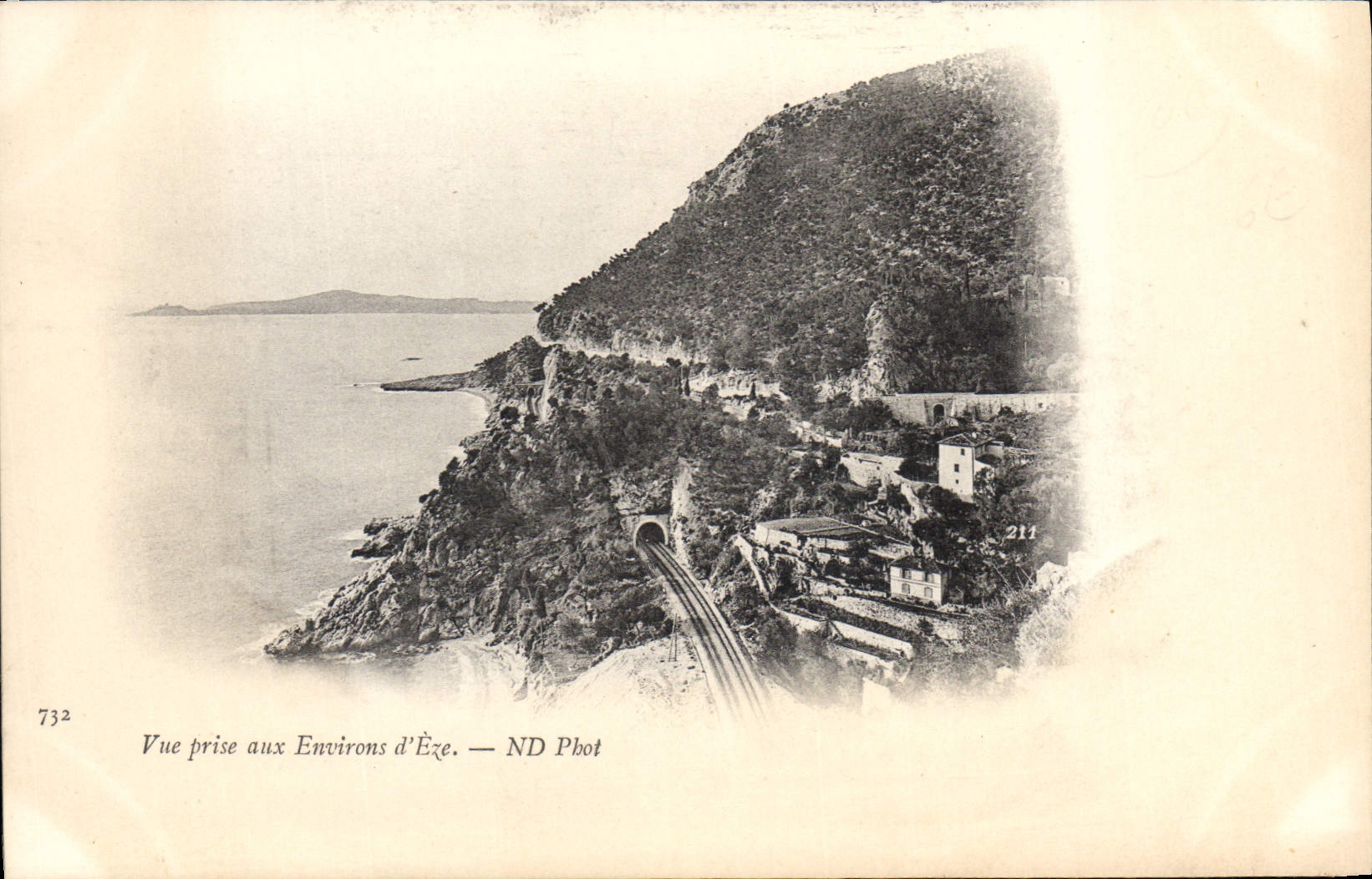 CPA Vue prise aux Environs d’Eze 