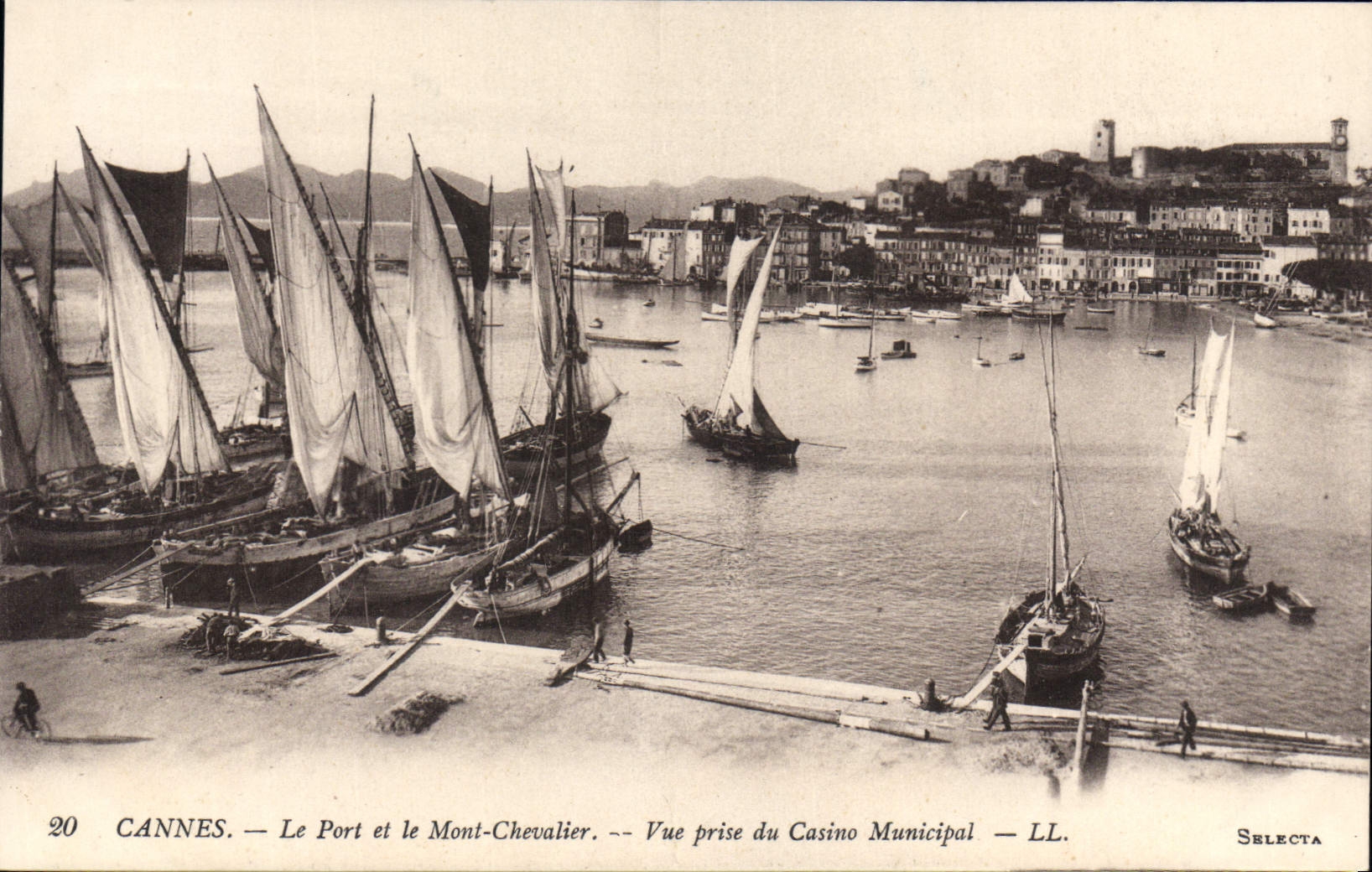 CPA CANNES le port et le mont chevalier vue prise du casino municipal