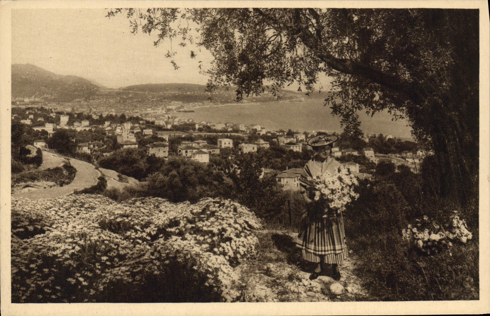 CPA Abbaye de roseland avenue de FABRON NICE