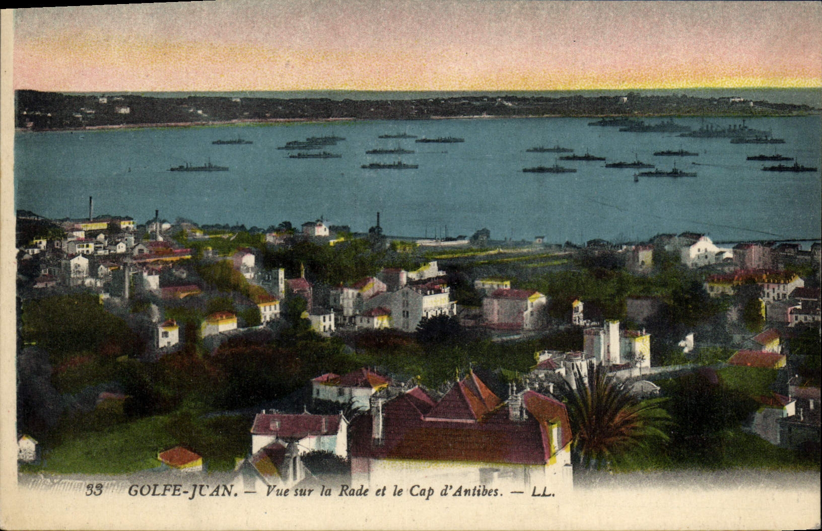 CPA Golfe Juan Vue sur la Rade et le Cap d'Antibes