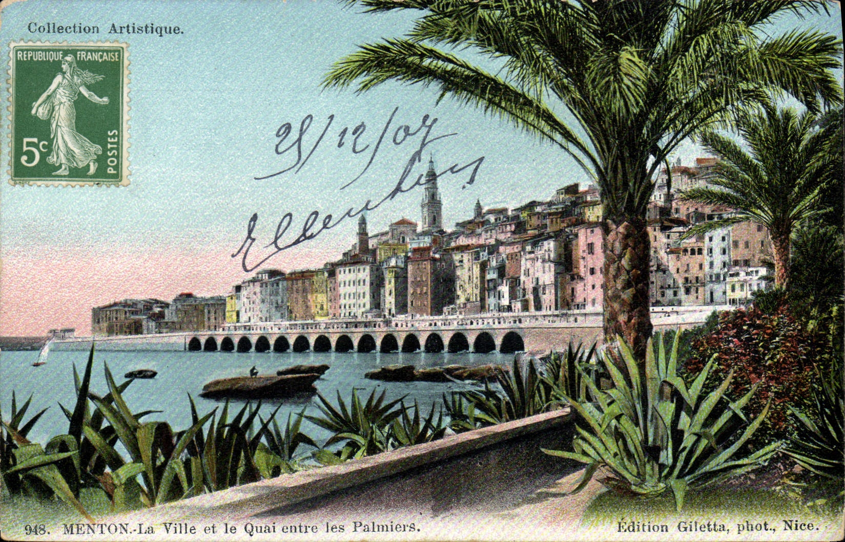 CPA Menton La Ville et le Quai entre les Palmiers