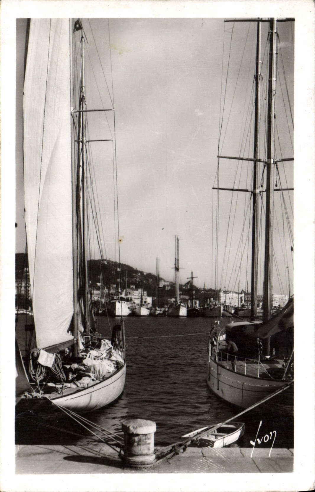 CPA Cannes Alpes Le Port 