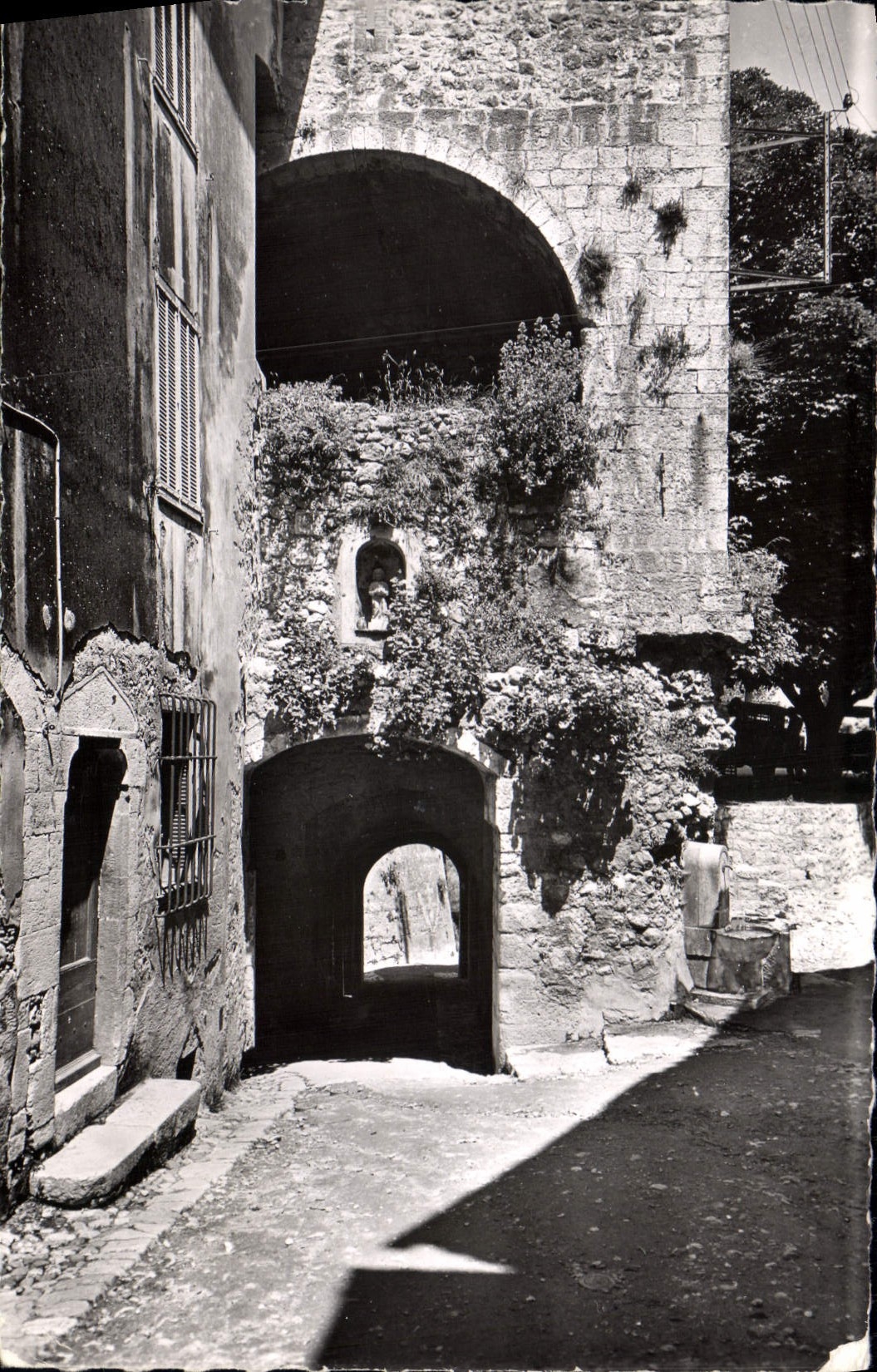 CPA Saint Paul Alpes Martimies la Vieille Tour de Garde