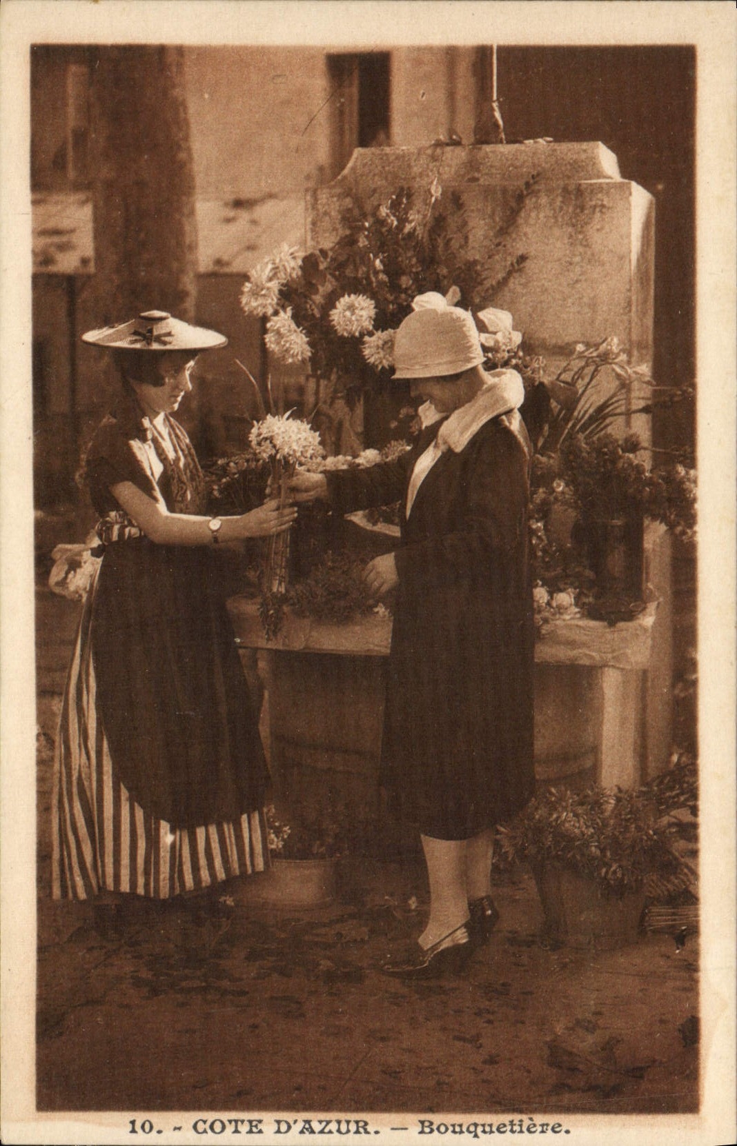 CPA Cote d'Azur Bouquetiere 