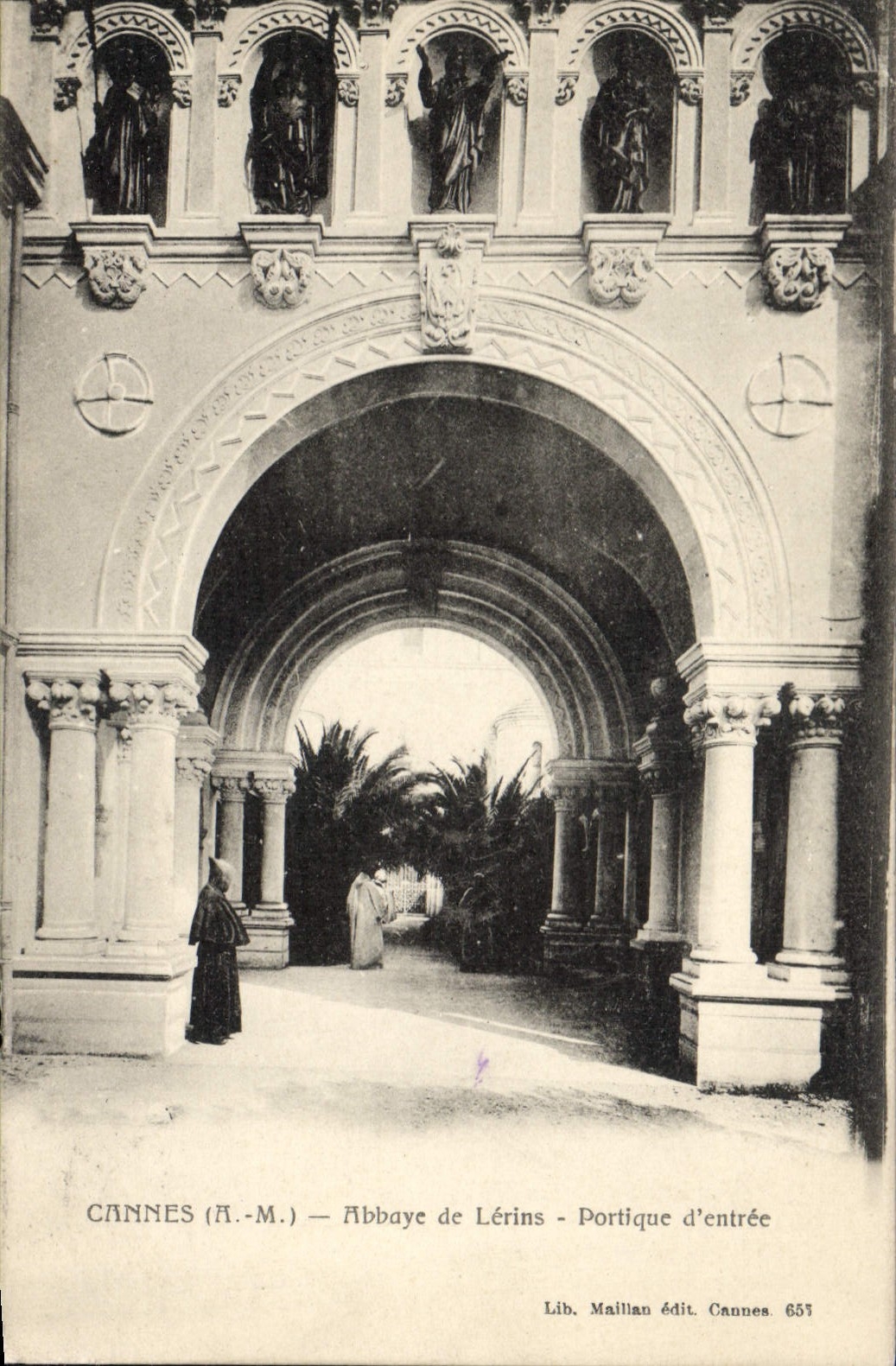 CPA Cannes A M Abbaye de Lerins Portique d'entree 