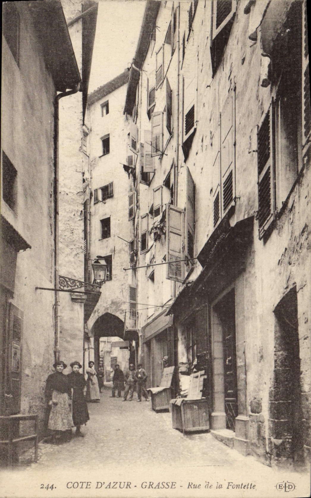 CPA Cote D'Azur Grasse Rue de la Fontette 