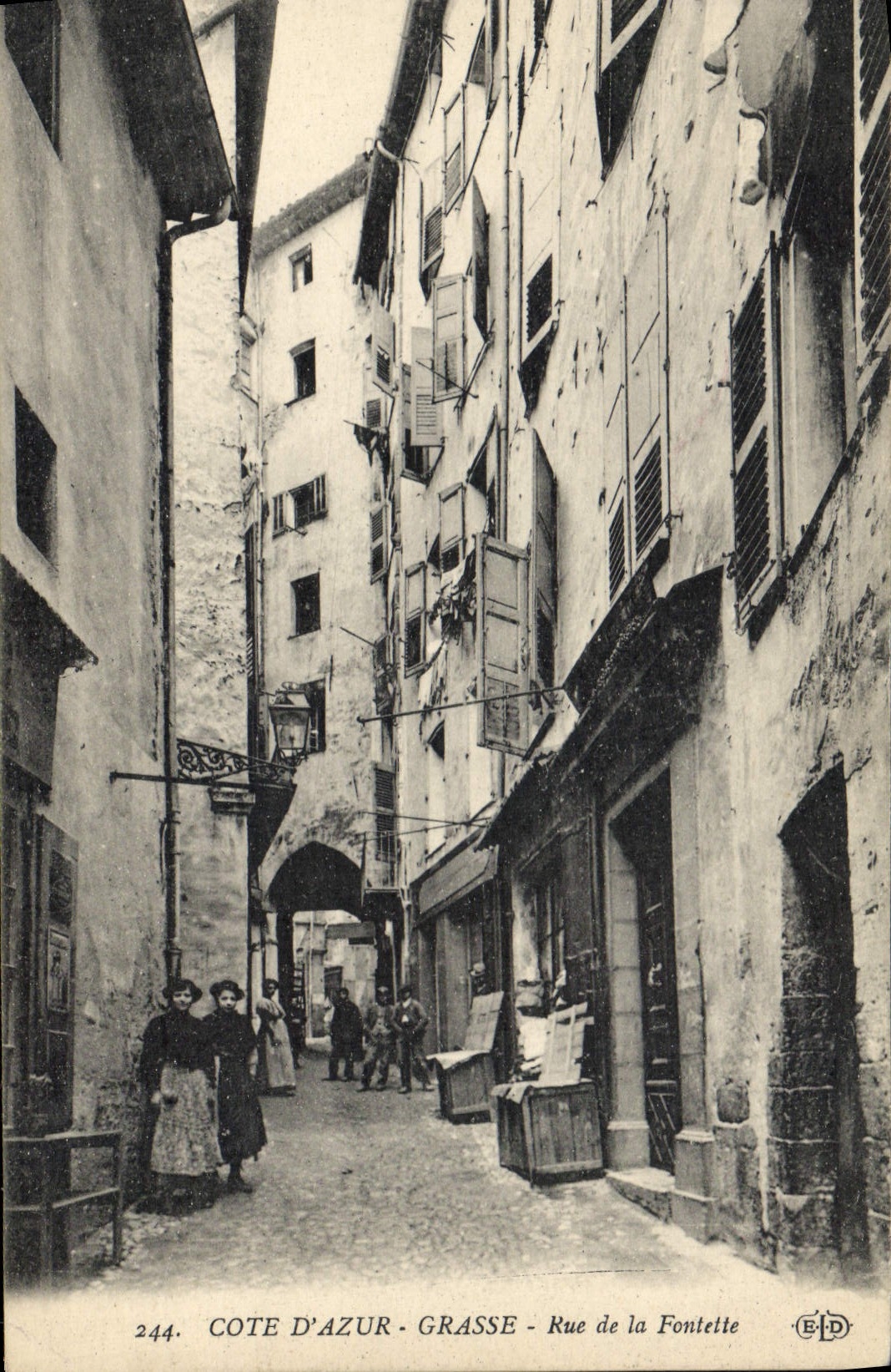 CPA Cote D'Azur Grasse Rue de la Fontette 