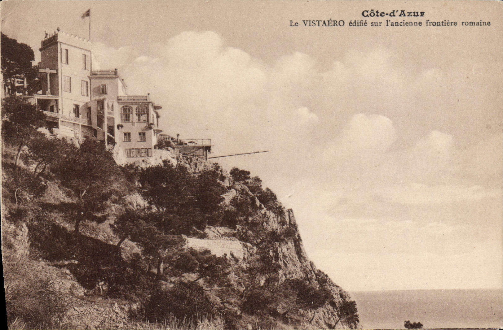 CPA Cote d'Azur Le Vistaero edifie sur l'ancienne frontiere romaine