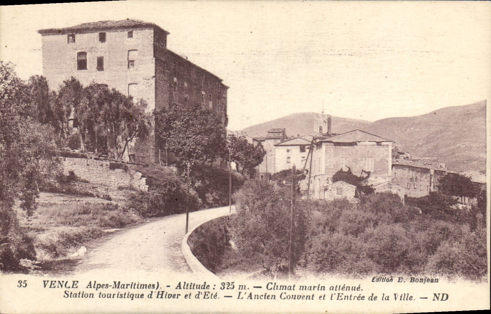 CPA Vence Alpes Maritimes L'Ancien Couvent et l'Entree de la Ville