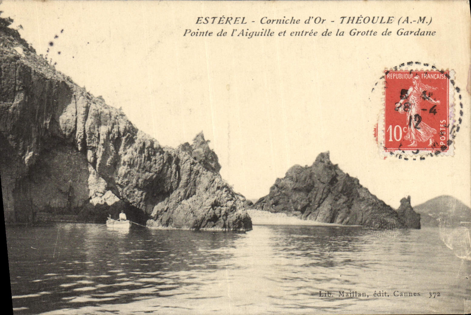 CPA Esterel Corniche d'Or Theoule A N pointe de l'Aiguille et entree de la Grotte de Gardane