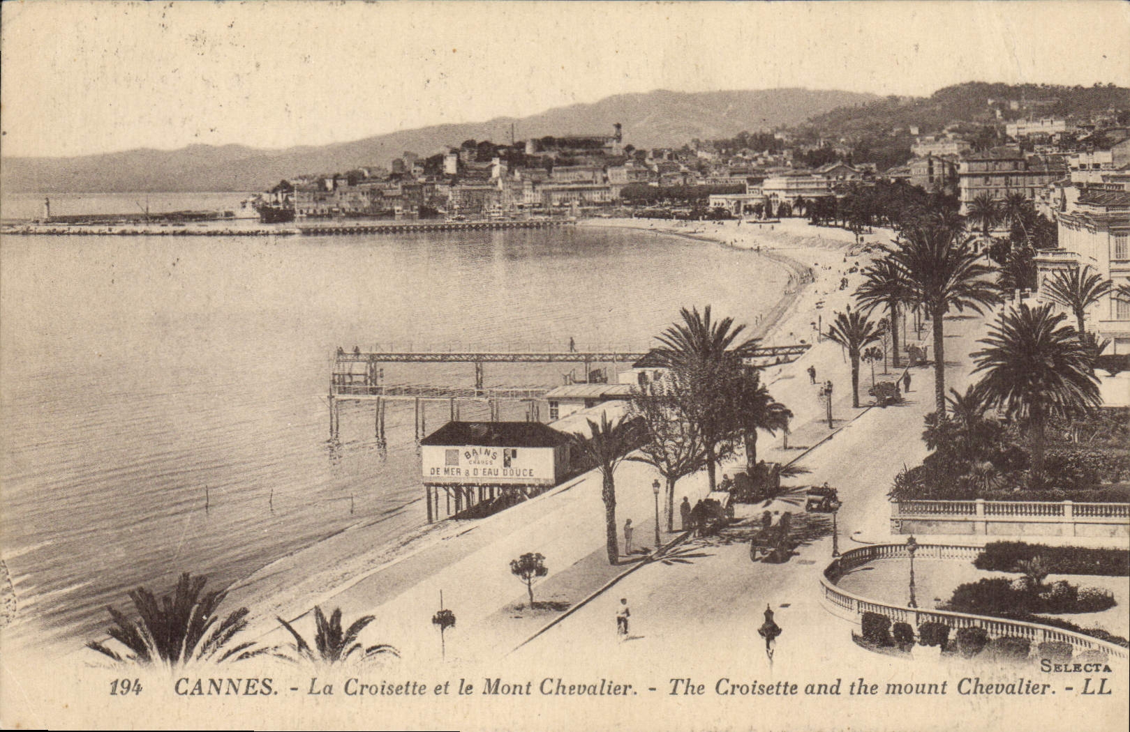 CPA Cannes La Croisette et le Mont Chevalier 