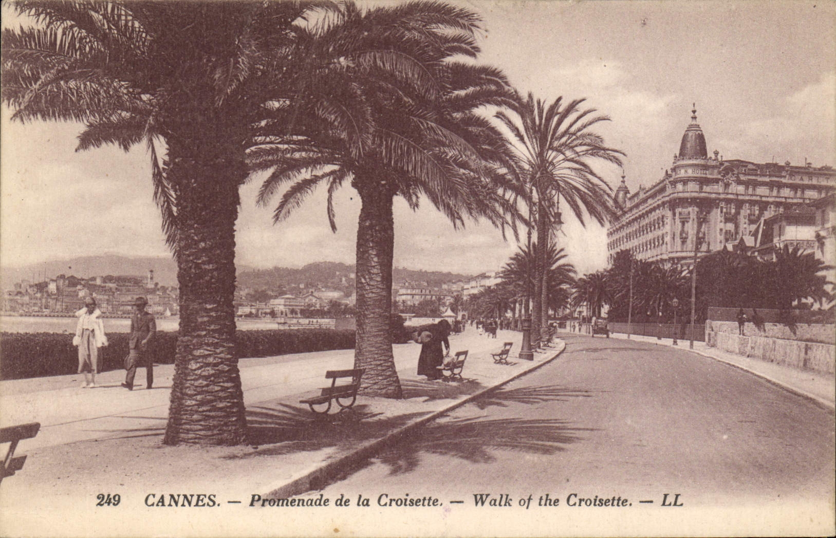 CPA Cannes Promenade de la Croisette 