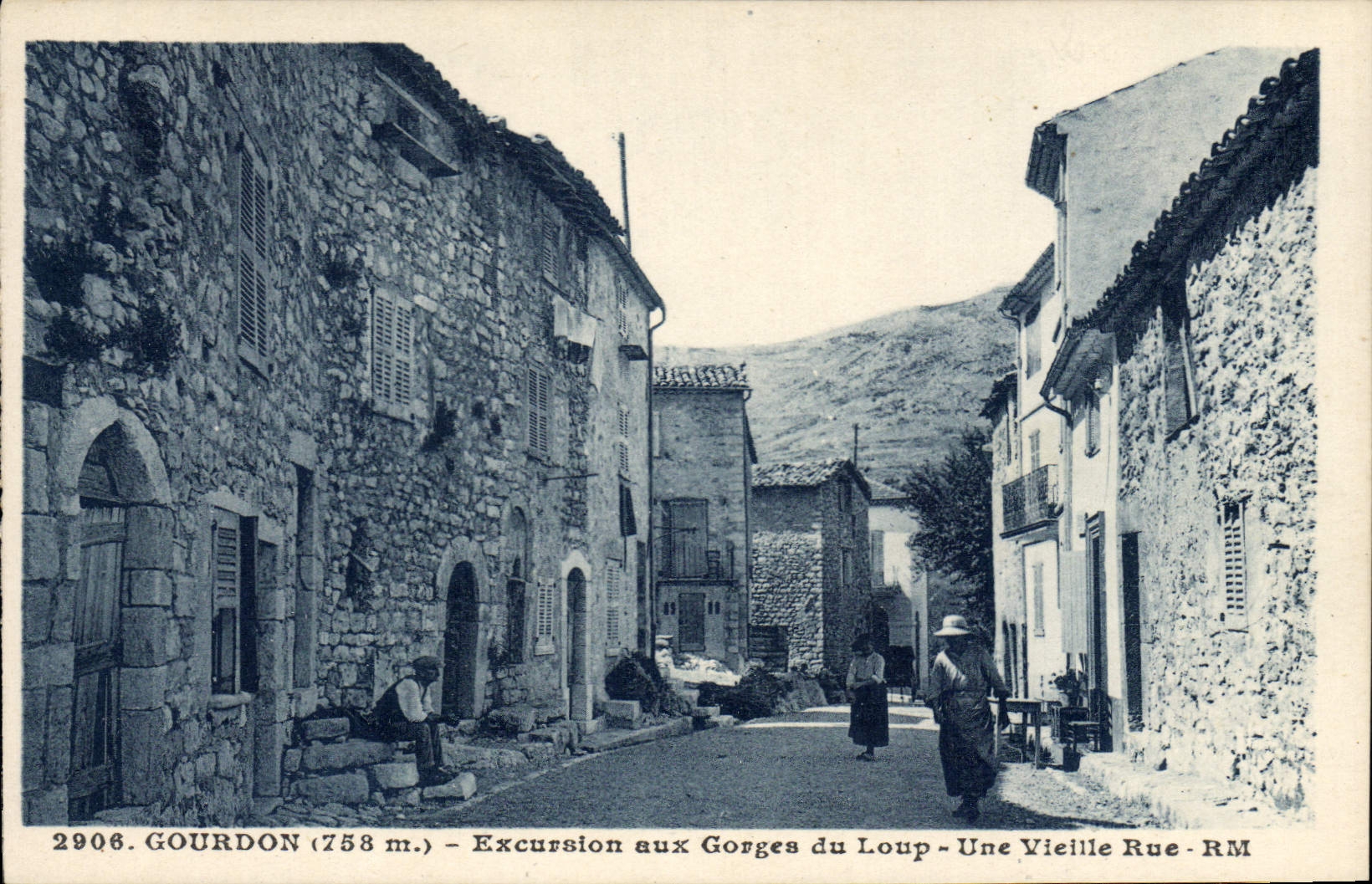 CPA Gourdon Excursion aux Gorges du Loup Une vieille rue 