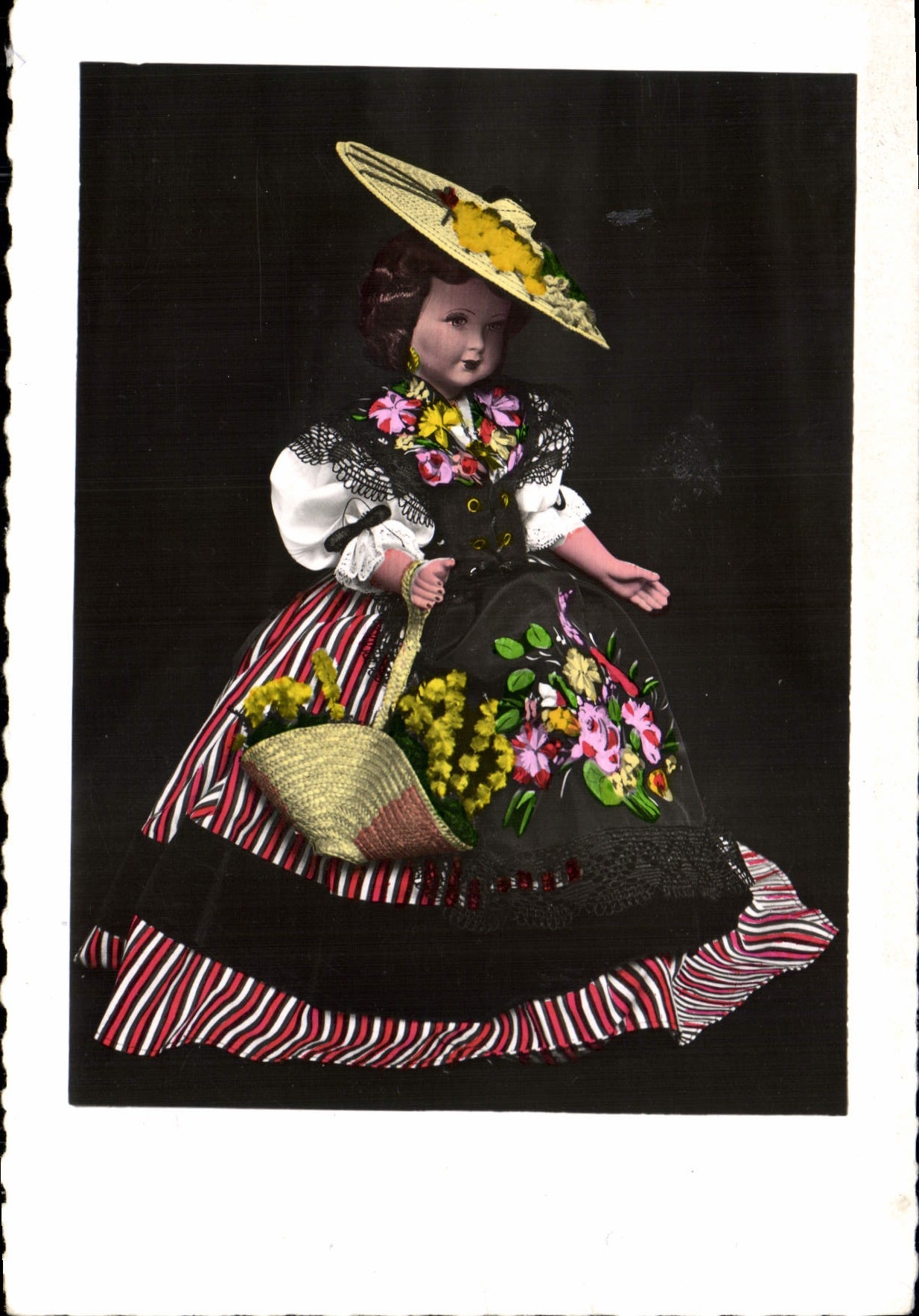 CPSM Poupees des Province de France la Nicoise