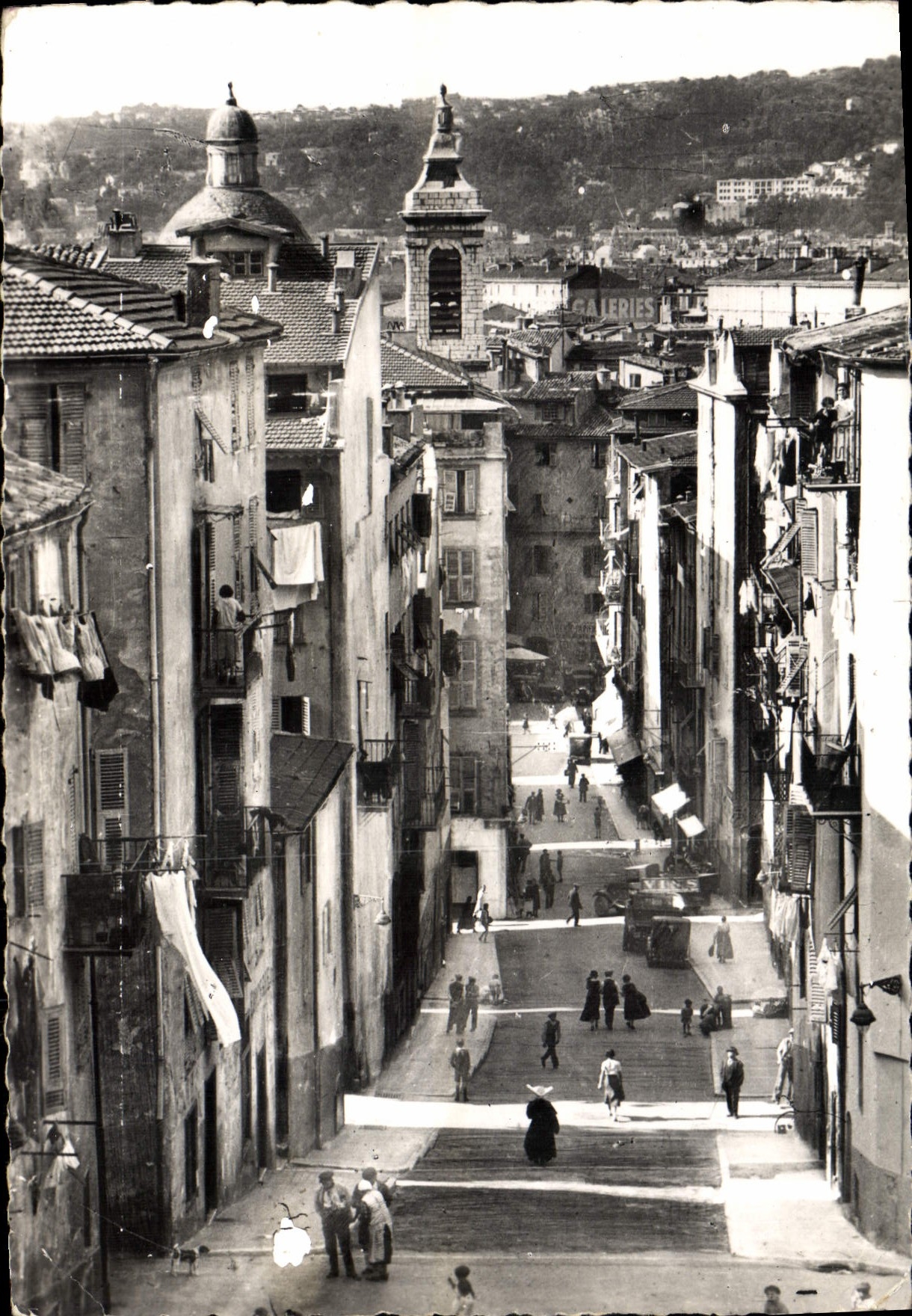 CPSM Nice La Cote D'Azur La Vieille ville pittoresque