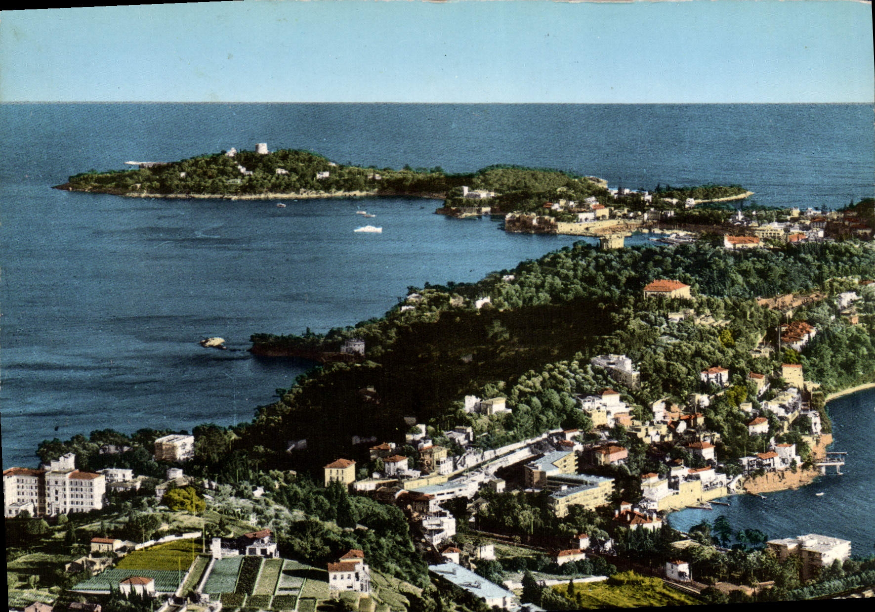 CPSM Le Cap Ferrat Cote d'Azur Le Quaetier de Grasseuli au fond St Jean et la pointe St Hospice
