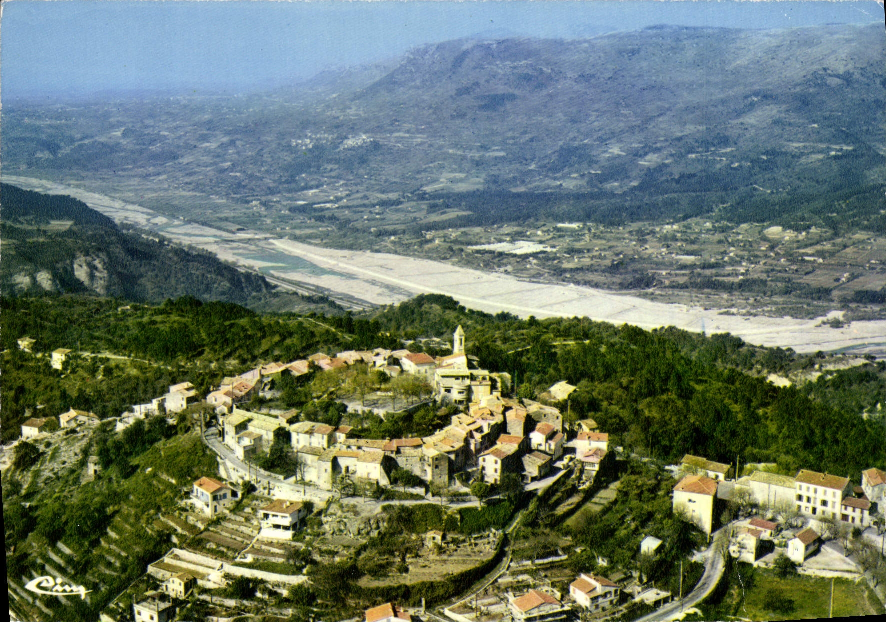 CPSM Asprimont (Alp Mar) Alt 530m Vue generale aerienne