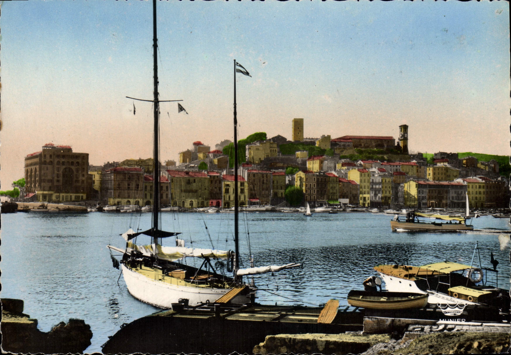 CPSM Menton Cannes Le Port et le Mont Chevalier