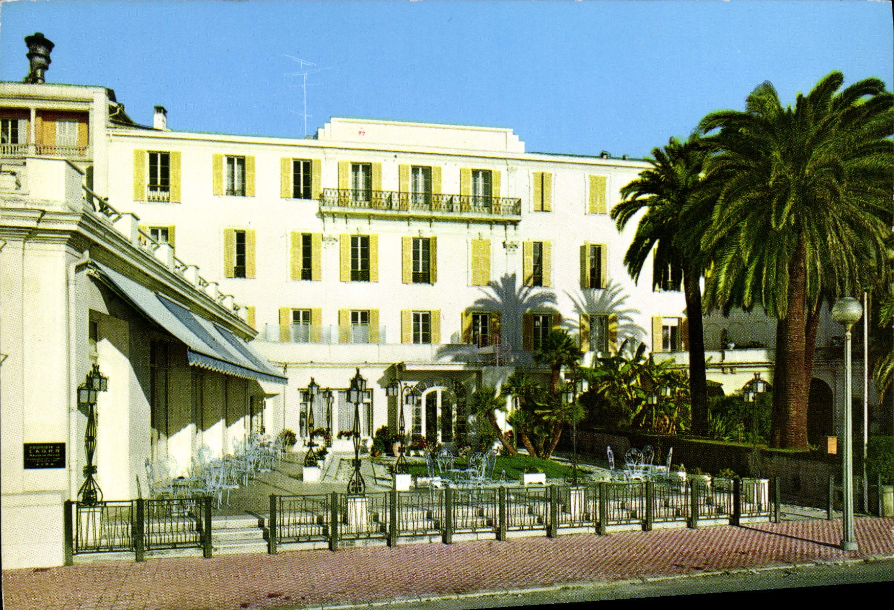 CPSM Menton Maison de Vacances des Retraite de A V R R rue St Michel