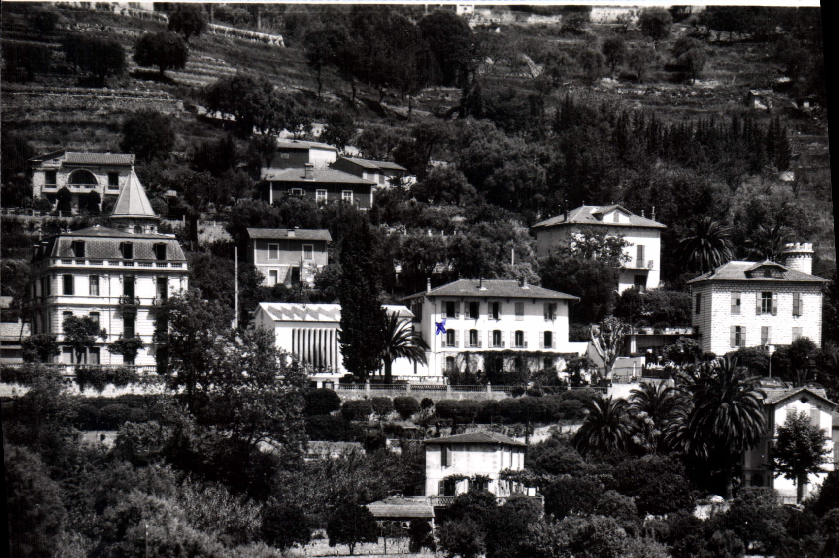 CPSM Vence Foyer Lacordaire et vue sur la Chapelle du Rosaire concue et realisee par le maitre Henri