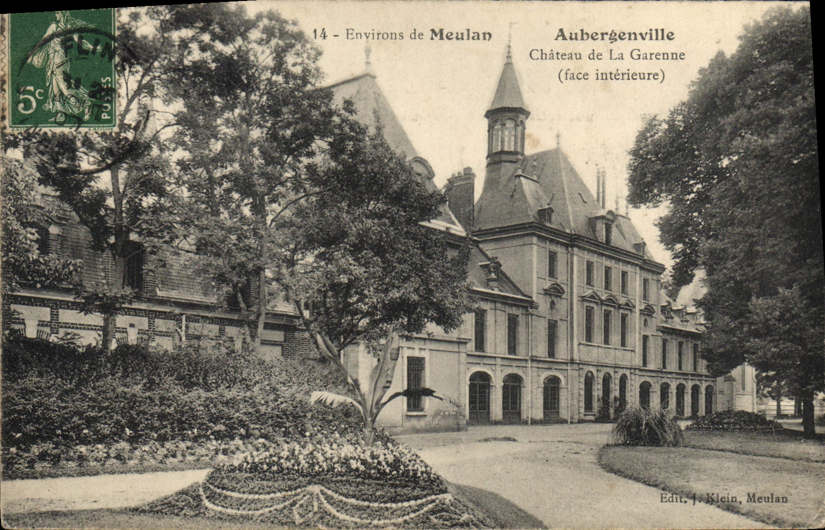 CPA Environ de Meulan Aubergenville Chateau de la Garenne (face interieure)