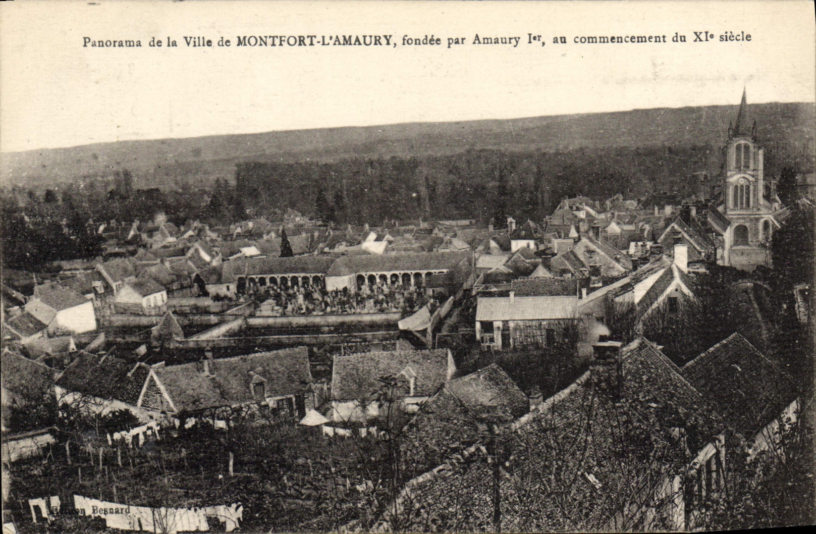 CPA Montfort l'Amaury Panorama de la Ville de Montfort l'Amaury fondee par Amaury Ier au commencemen