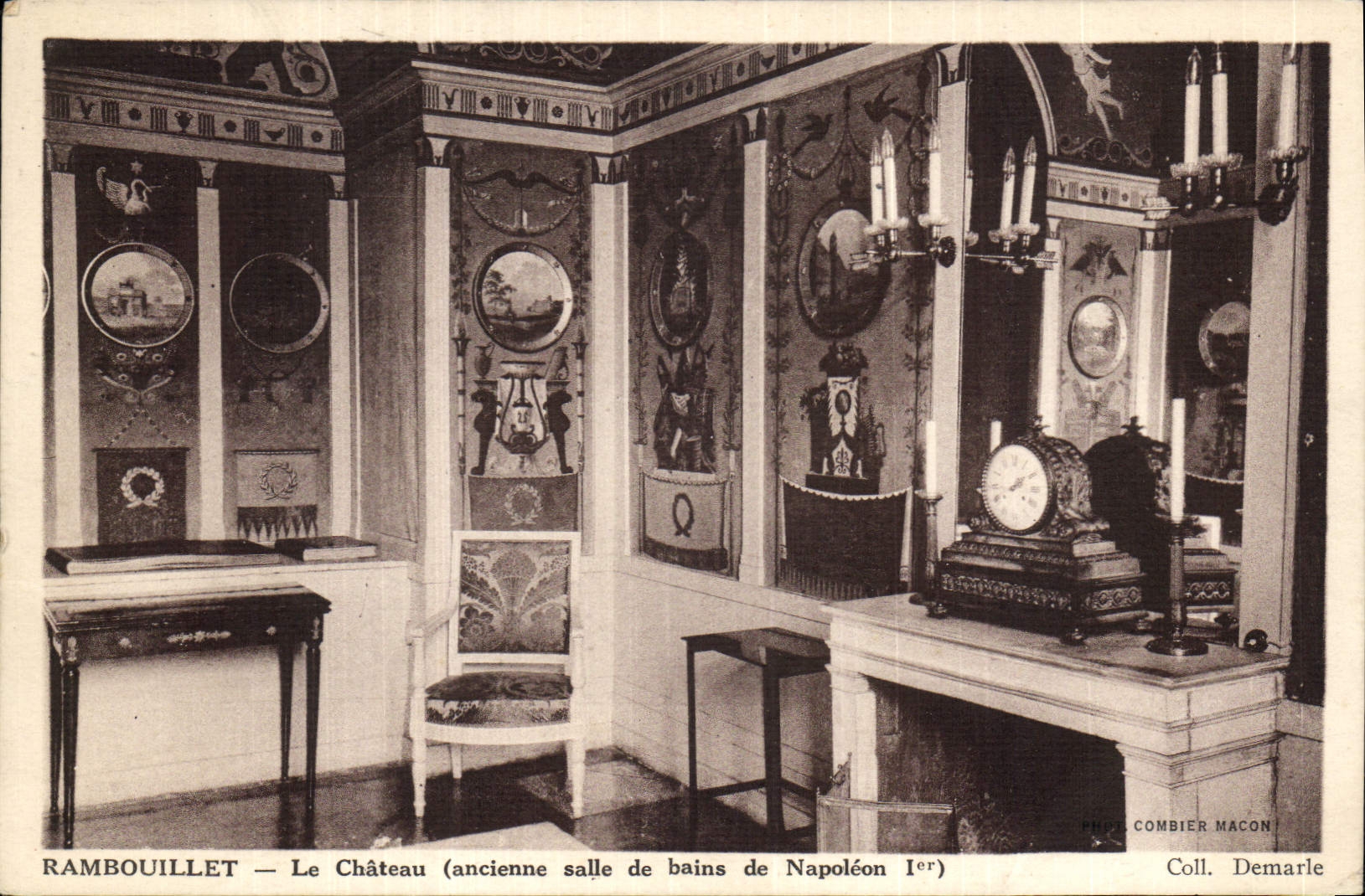 CPA Rambouillet le Chateau (ancienne salle de bain de Napoleon Ier)