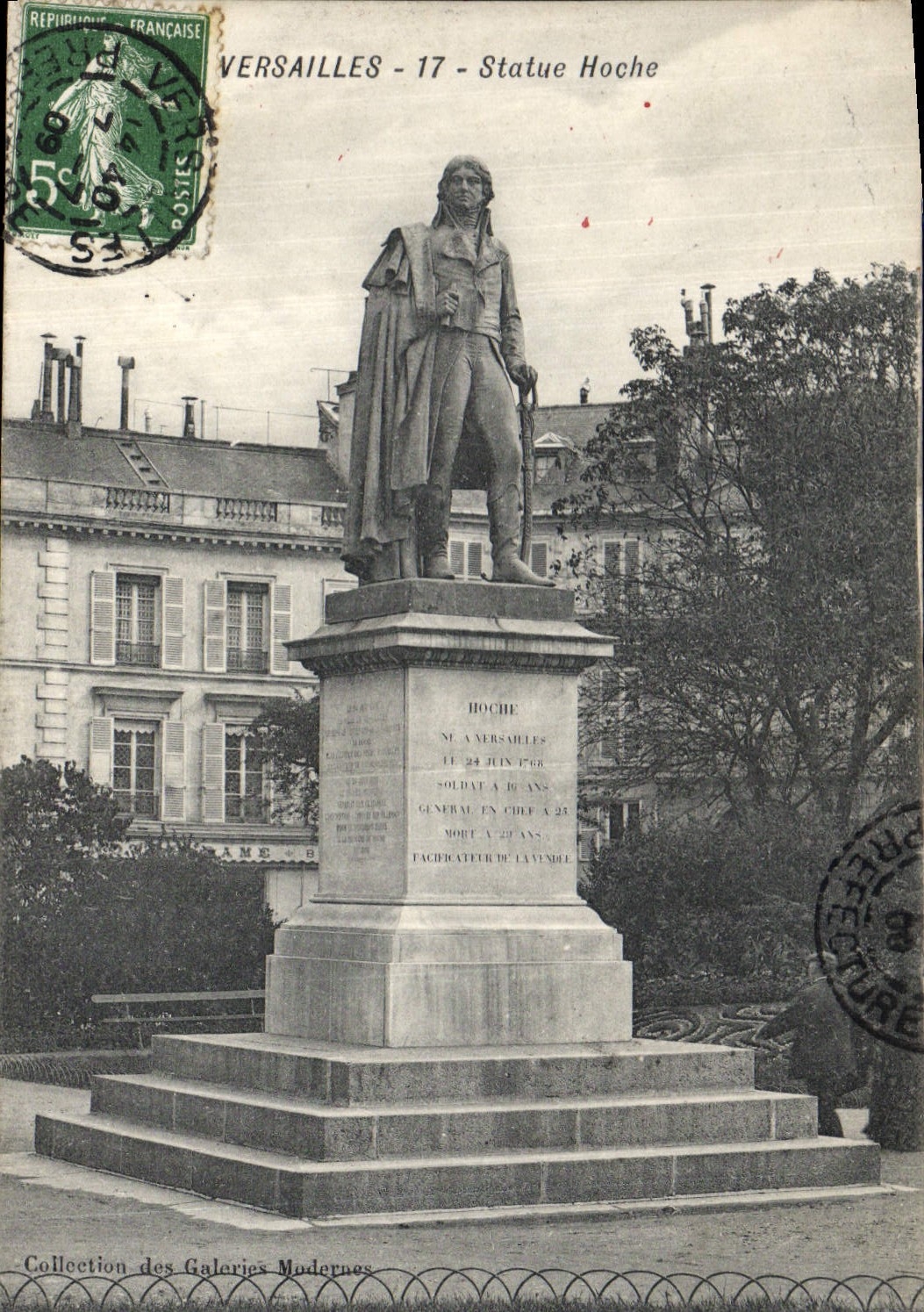 CPA Versailles Statue Hoche