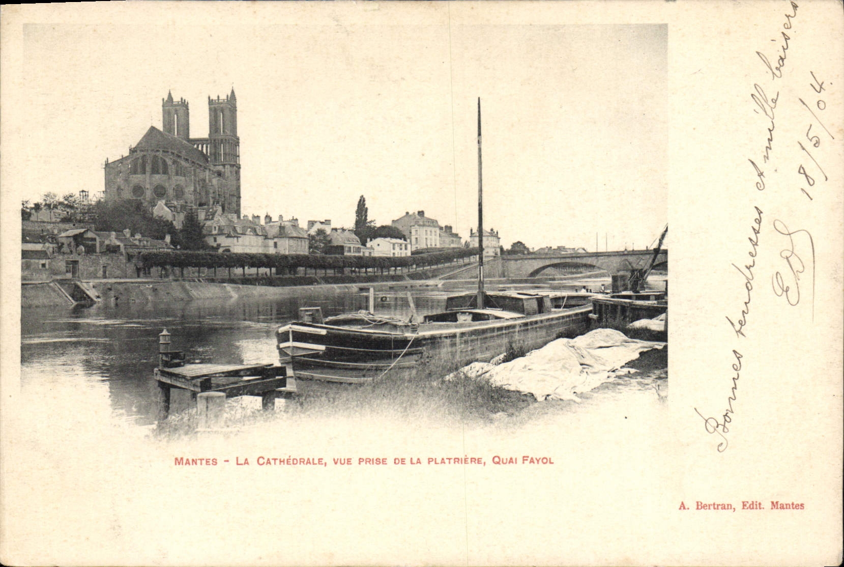CPA Mantes La Cathedrale vue prise de la Patriere Quai Fayol