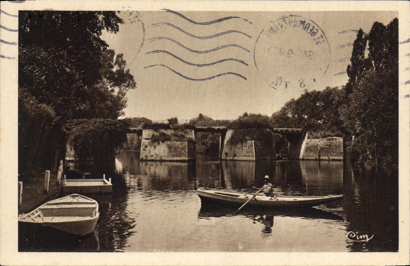 CPA Villennes (S et O) Le Vieux Pont