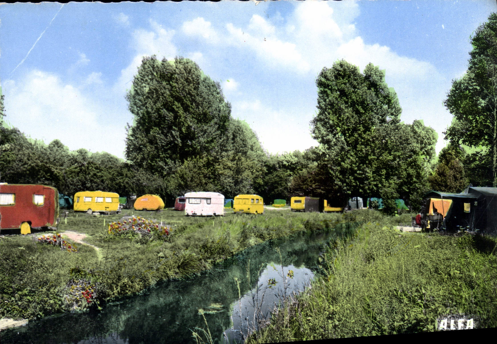 CPSM Saint Arnoult en Yvelines (S et O) Le Caravaning