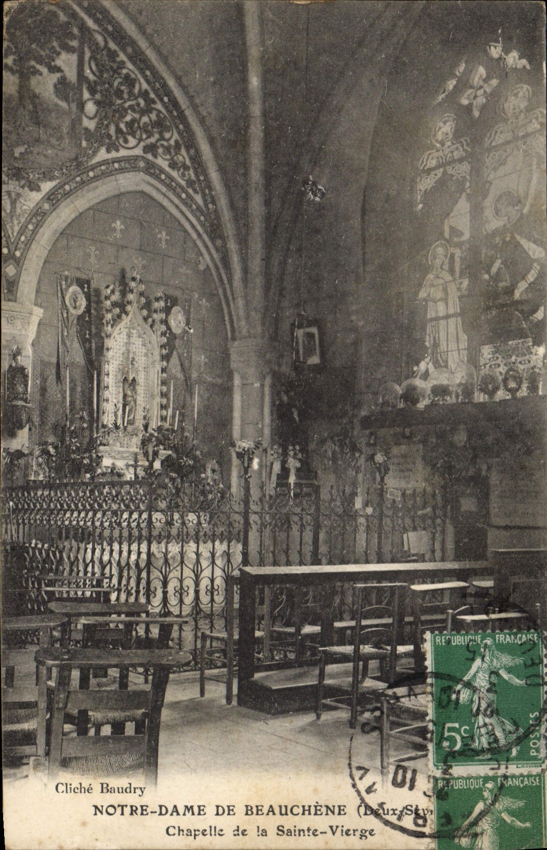 CPA Notre Dame de Beauchene (Deux Sevres) Chapelle de la Sainte Vierge