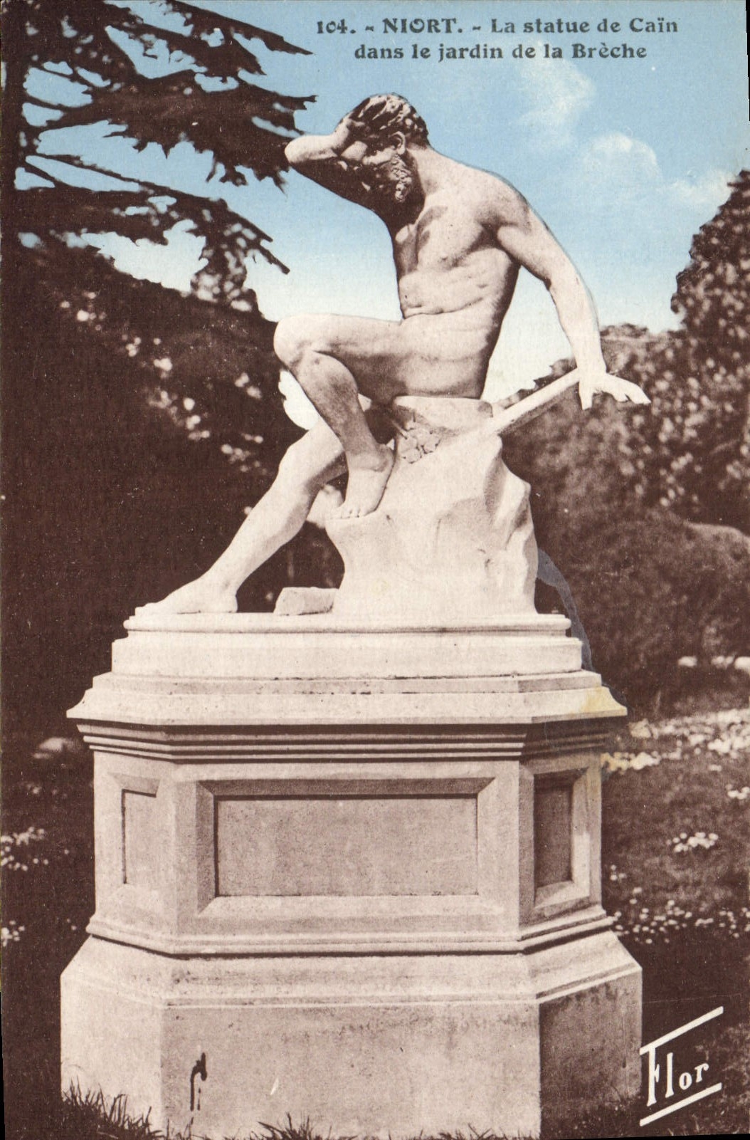 CPA Niort La Statue de Cain dans le jardin de la Breche