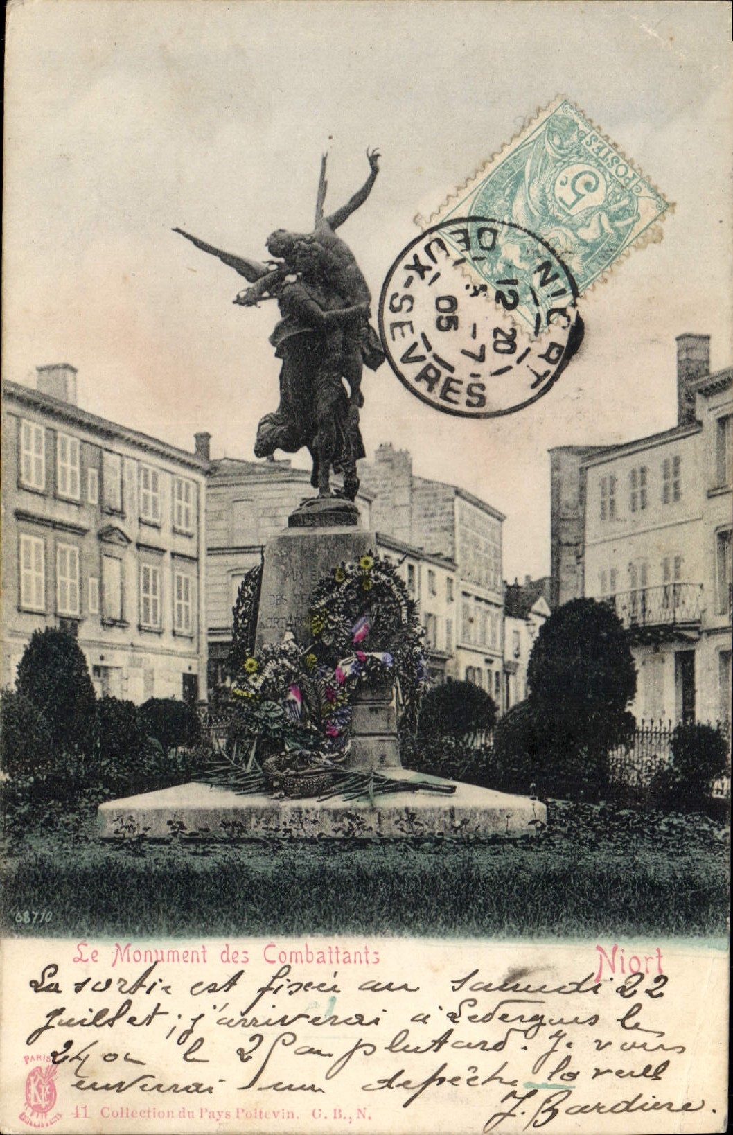 CPA Niort Le Monument des Combattants