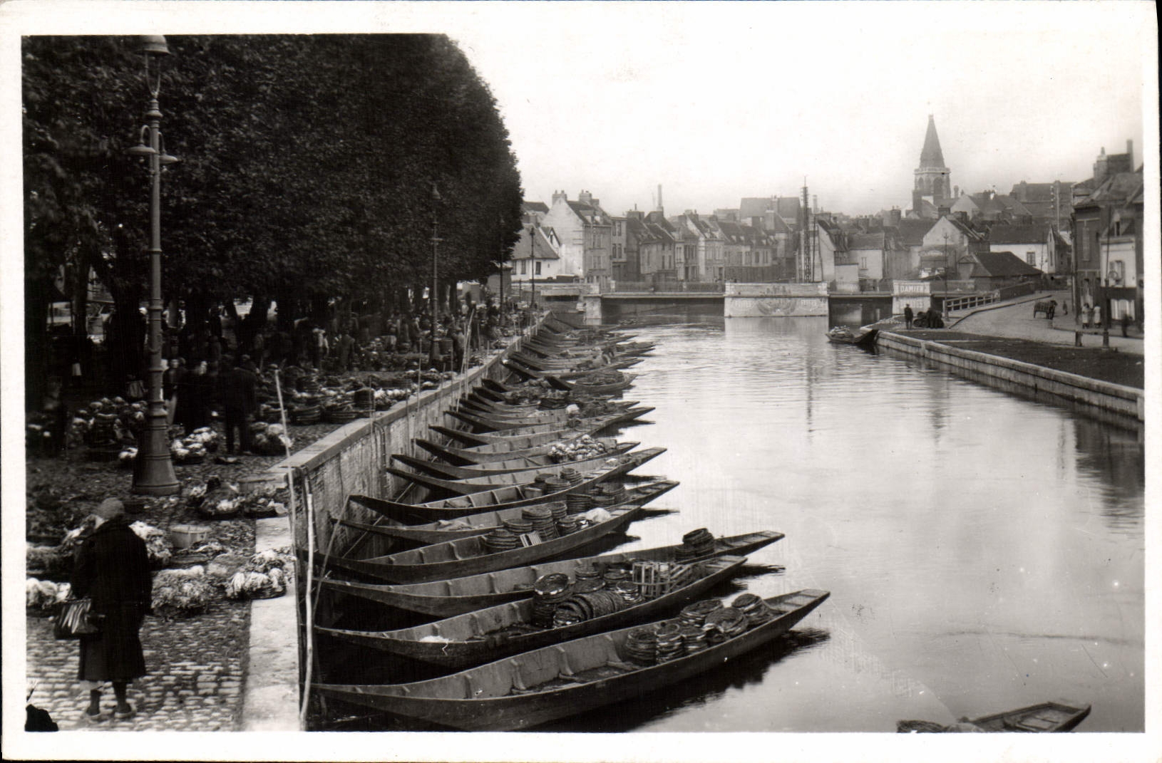 CPA Amiens (Somme) Le Marche sur l'eau
